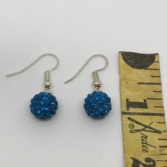 SPARKLY EARRINGS✨✨✨ - Picture 2 of 2
